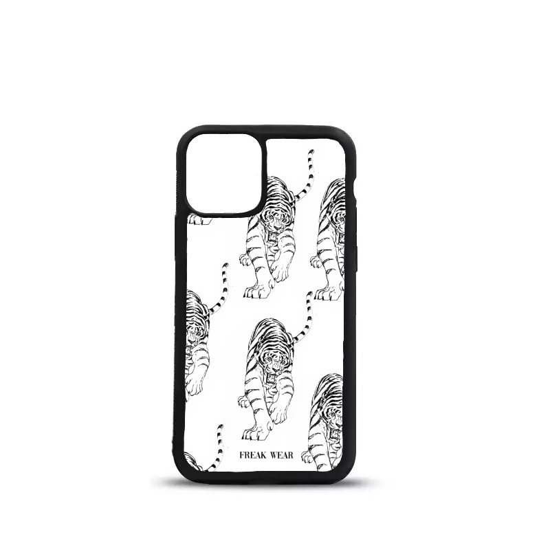 Kryt na mobil Rebel 44